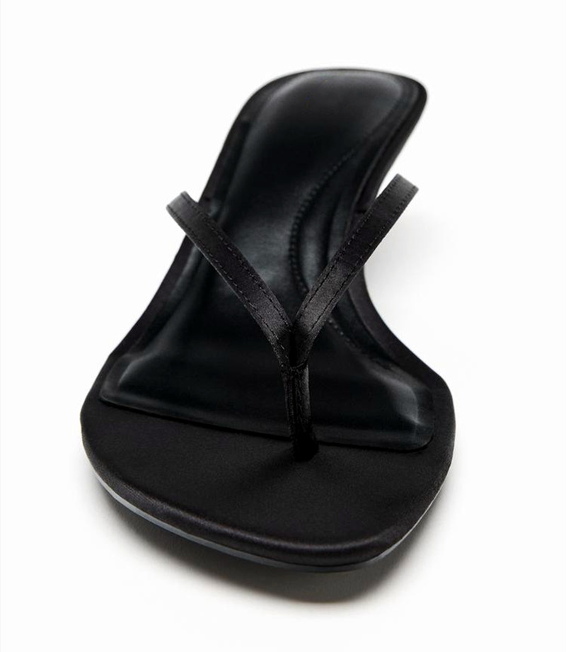 Luxe satijnen slippers met hog - Crossfit Lady recensie en prijs